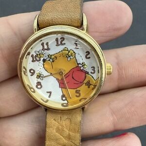 Walt Disney Winnie the Pooh Watch with Bees Timex Water Resistant Untested